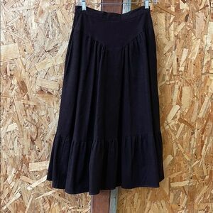 Classic Black V-Waist Tiered Midi Skirt